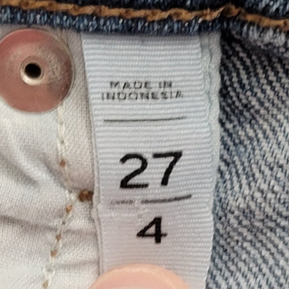 LOFT Light Blue Jean Shorts - Picture 8 of 9